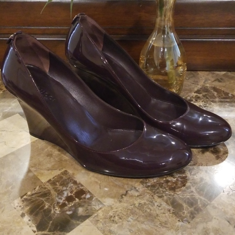 GUCCI Patent Leather Wedge Pumps